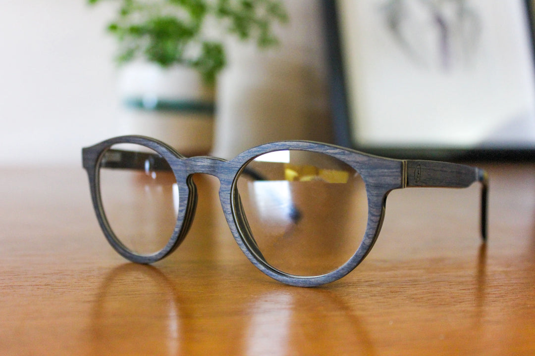 What Is a Keyhole Bridge When Referring to Eyewear?